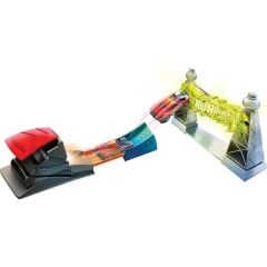 HOTWHEELS AKROBASI ATLAYISI YARIS SETI MTL-FTH79